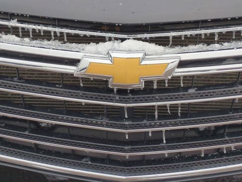 Used 2020 Chevrolet Traverse LT image 11