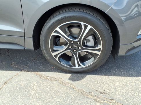 Certified 2023 Ford Edge ST AWD/4WD image 9