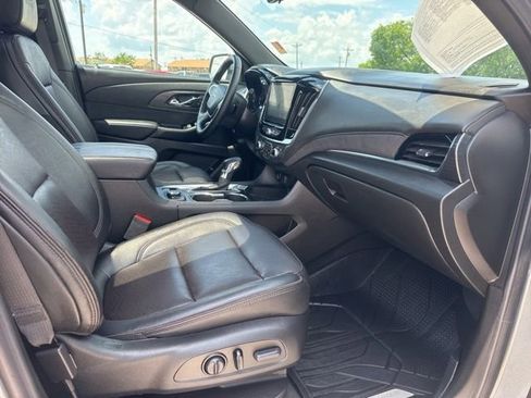 Used 2023 Chevrolet Traverse High Country w/ LPO, Floor Liner Package FWD image 22