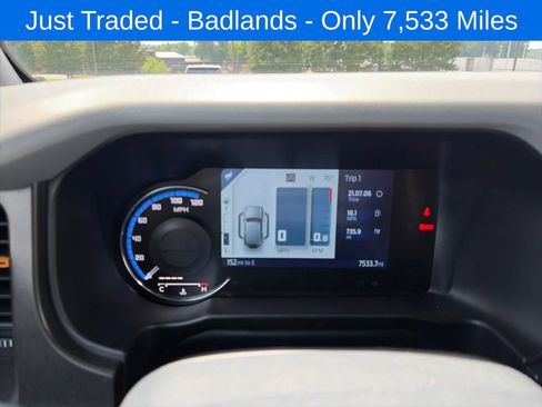 Used 2023 Ford Bronco Badlands AWD/4WD image 8