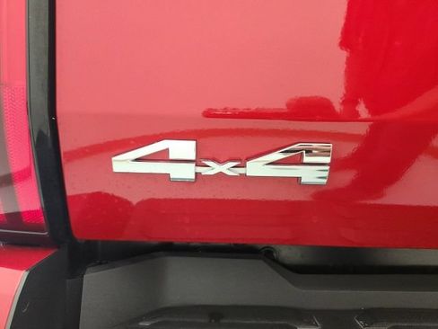 Certified 2025 Toyota Tundra Limited w/ Power Package AWD/4WD image 27