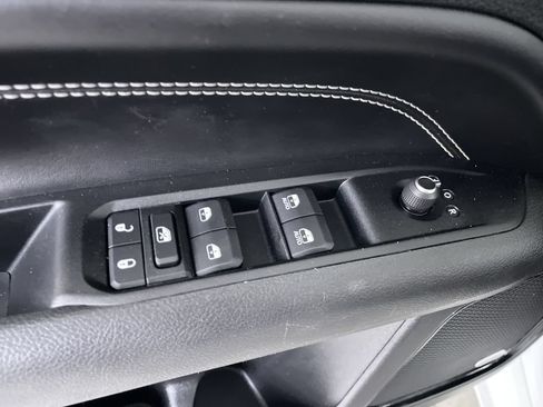 Used 2022 Jeep Compass High Altitude AWD/4WD image 11