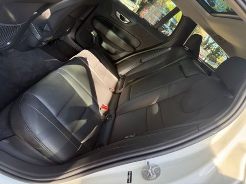 Used 2025 Volvo V60 B5 Cross Country Plus image 20