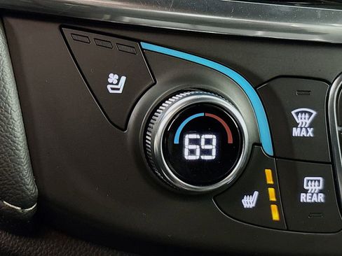 Certified 2023 Chevrolet Traverse Premier image 23