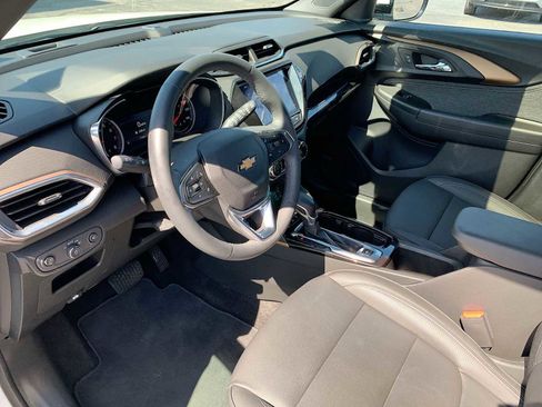 Certified 2023 Chevrolet TrailBlazer ACTIV w/ Sun and Liftgate Package AWD/4WD image 10