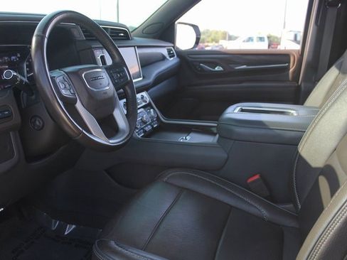 Certified 2021 GMC Yukon XL Denali w/ LPO, Illumination Package image 13