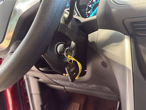 Used 2016 Ford Escape SE FWD image 21