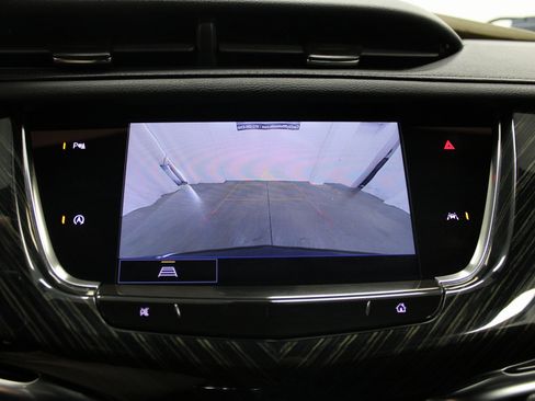 Used 2023 Cadillac XT6 Premium Luxury image 44