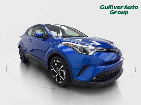 Used 2019 Toyota C-HR XLE FWD image 13