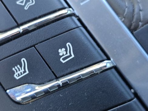 Used 2017 Porsche Macan S image 14