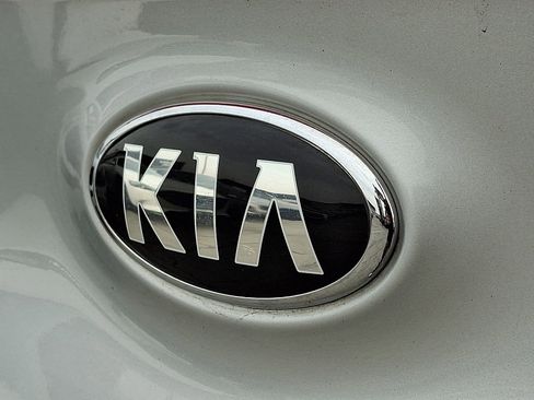 Used 2021 Kia Sportage LX image 29