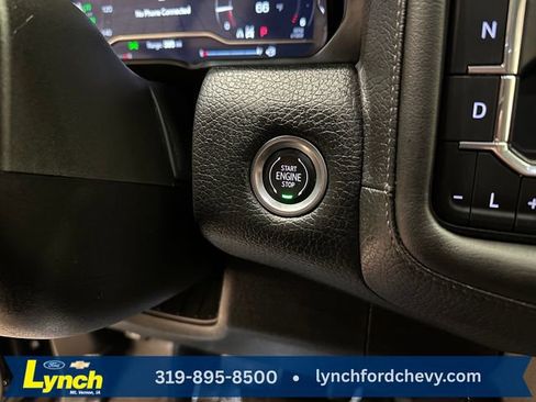 Used 2022 GMC Yukon Denali w/ Denali Premium Package AWD/4WD image 18