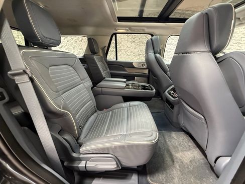 Used 2021 Lincoln Navigator Black Label w/ Cargo Convenience Package image 15