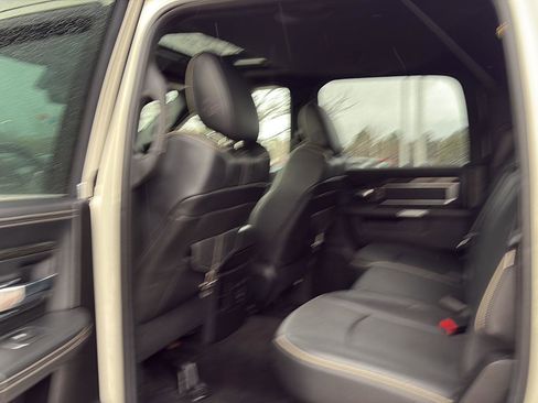 Used 2017 RAM 1500 Limited image 26