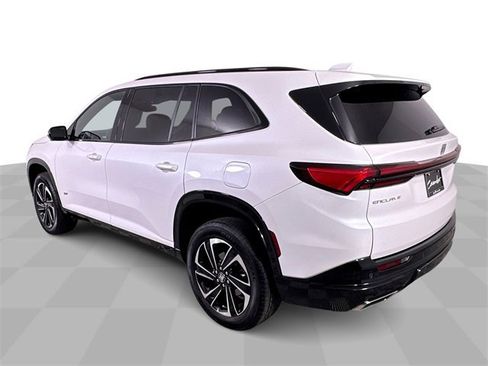 Used 2025 Buick Enclave Sport Touring w/ Power Package image 6