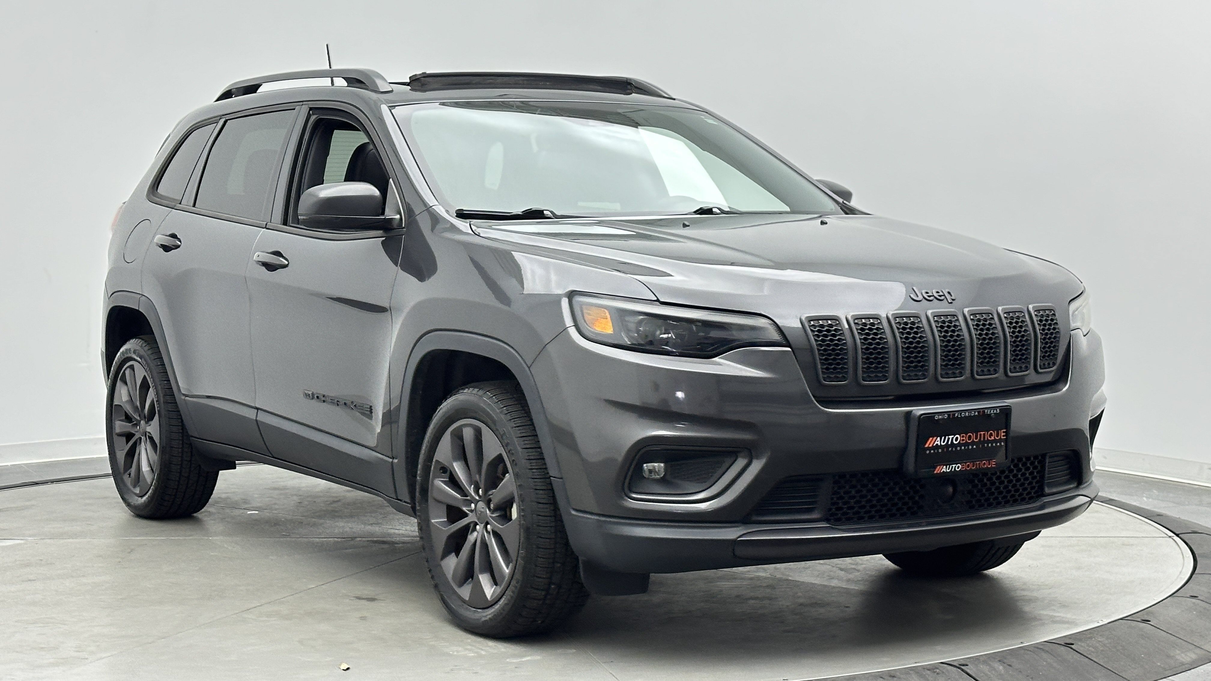 Used 2021 Jeep Cherokee Latitude Lux 80th Anniv w/ Quick Order Package 26U 80TH FWD image 3