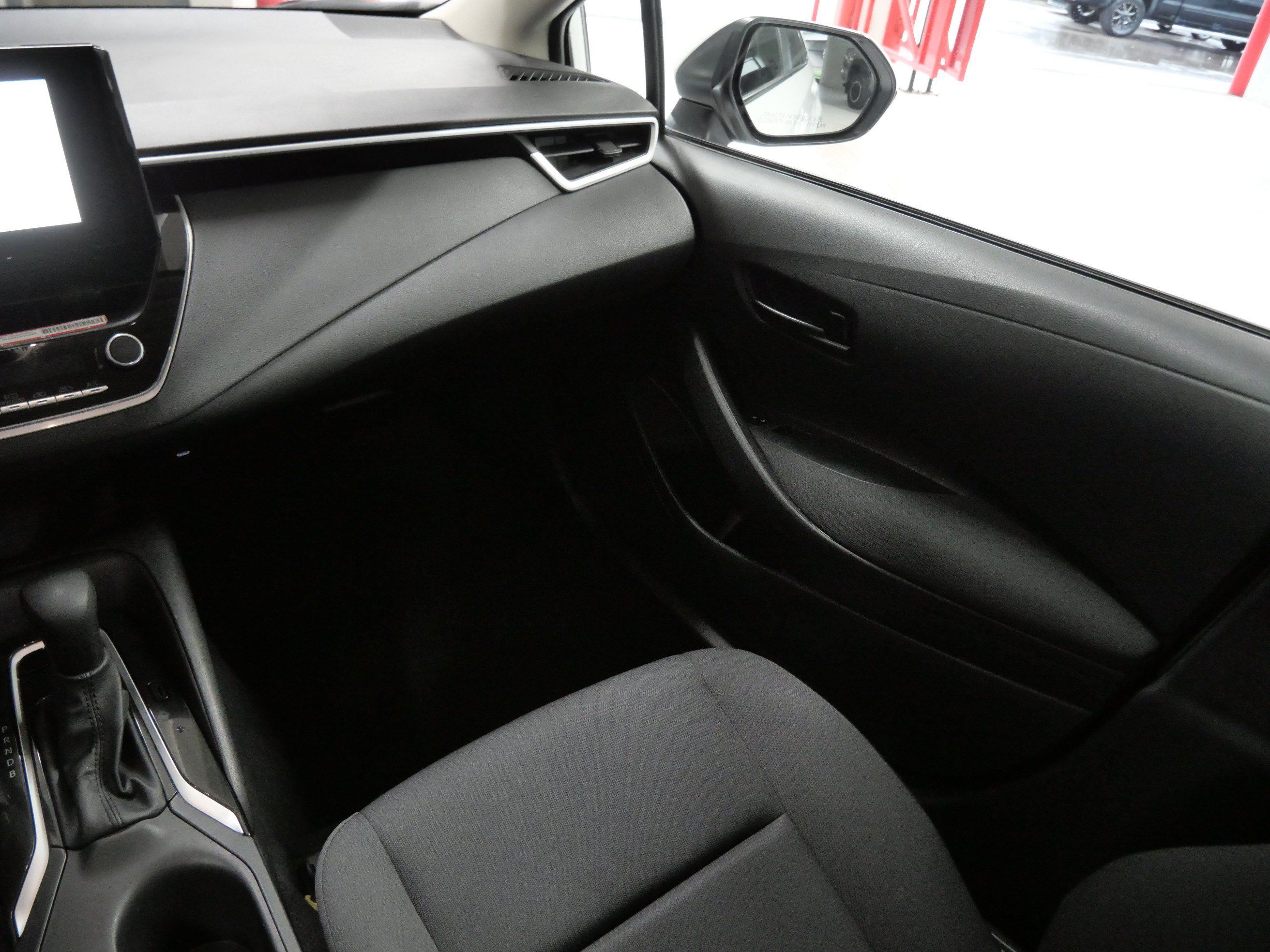 Certified 2025 Toyota Corolla LE FWD image 12