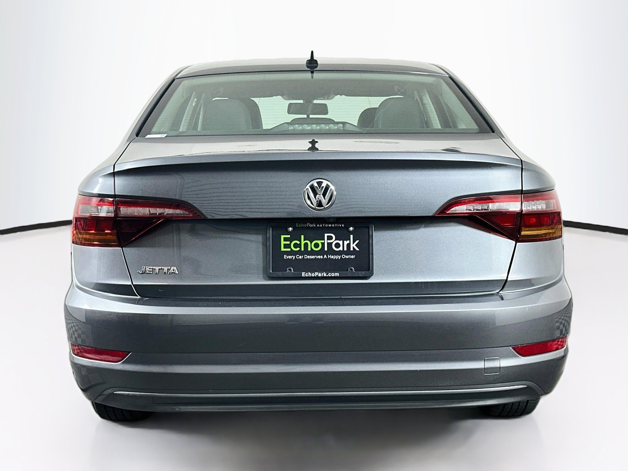 Used 2019 Volkswagen Jetta SE w/ Cold Weather Package FWD image 7