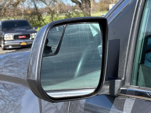 Used 2018 GMC Canyon SLE w/ SLE Convenience Package image 51