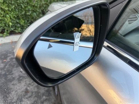 New 2026 Mitsubishi Outlander SEL image 33