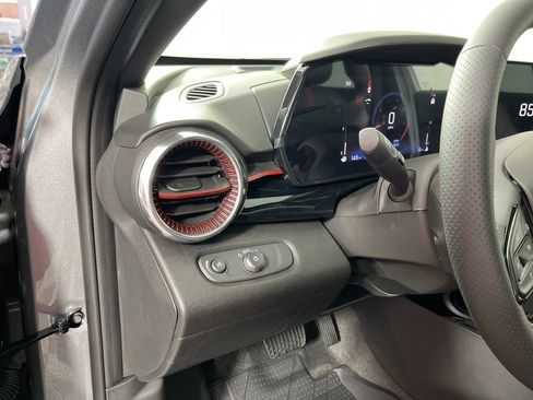 New 2026 Chevrolet Trax RS w/ Sunroof Package image 24