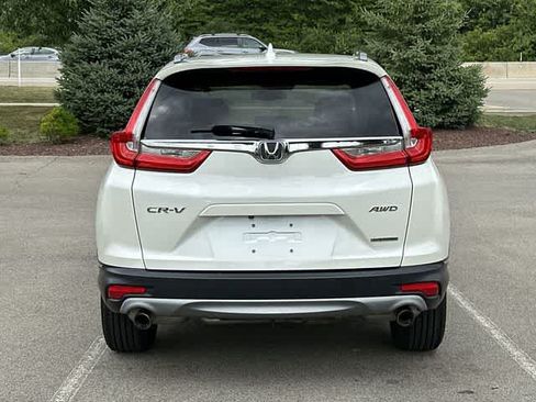 Used 2018 Honda CR-V Touring image 4