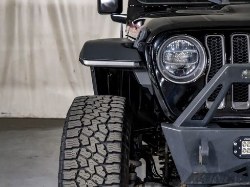 Used 2018 Jeep Wrangler Unlimited Rubicon w/ Dual Top Group image 39