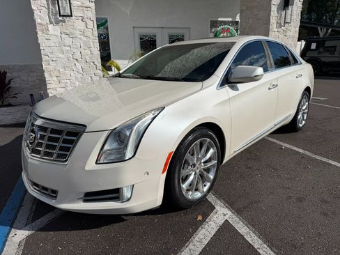 Used 2014 Cadillac XTS Luxury w/ Driver Awareness Package image 3
