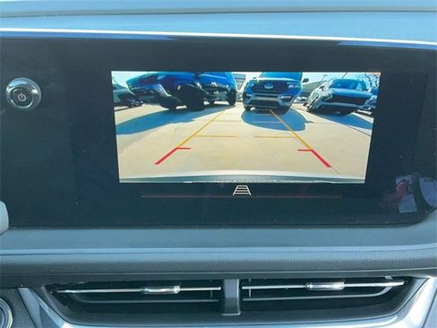 Used 2024 Buick Envista Preferred w/ Convenience I Package image 19