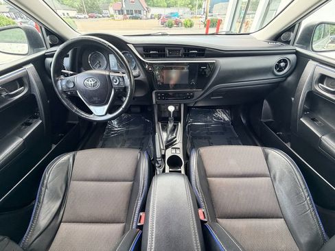 Used 2017 Toyota Corolla SE FWD image 21