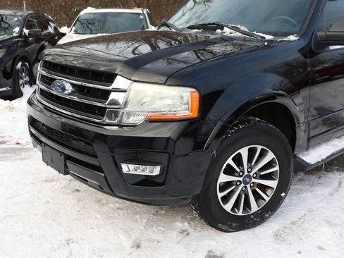 Used 2016 Ford Expedition EL XLT image 2