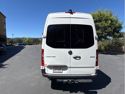 Used 2023 Mercedes-Benz Sprinter 2500 image 8