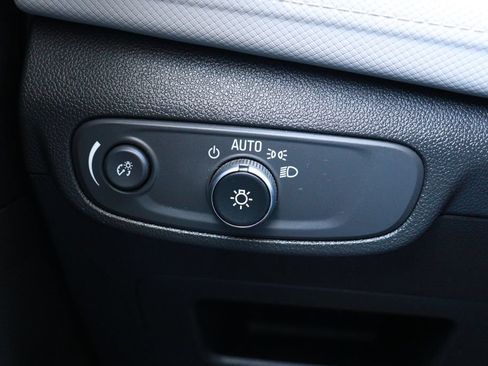 Used 2025 Chevrolet TrailBlazer LT FWD image 25