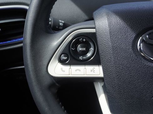 Used 2017 Toyota Prius Four Touring w/ Premium Convenience Package FWD image 11