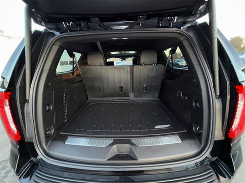 Used 2023 GMC Yukon XL Denali image 29