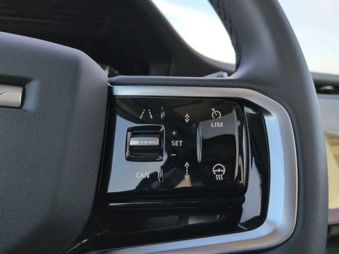 Used 2025 Land Rover Discovery Sport S image 26