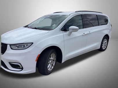 Used 2022 Chrysler Pacifica Touring-L