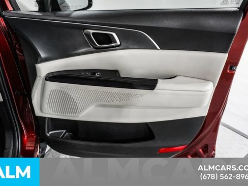 Used 2024 Kia Carnival LX FWD image 37