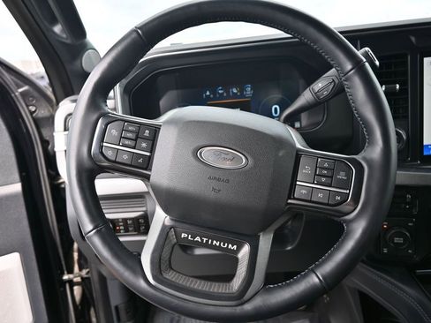 Used 2025 Ford F250 Platinum AWD/4WD image 17