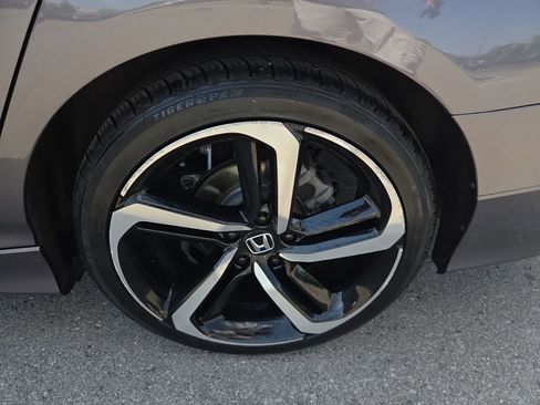 Used 2020 Honda Accord Sport image 15
