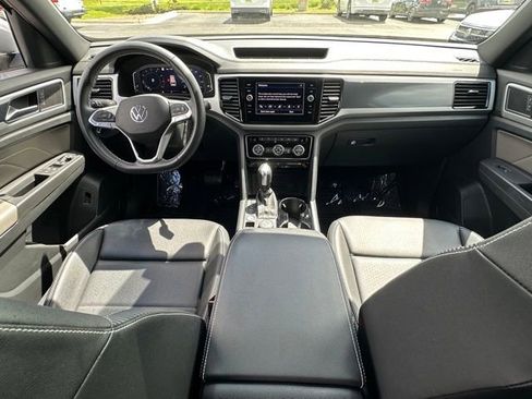 Used 2023 Volkswagen Atlas Cross Sport SEL AWD/4WD image 32