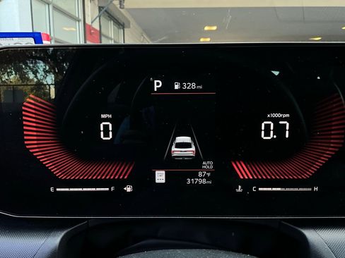 Used 2025 Kia K4 LXS image 38