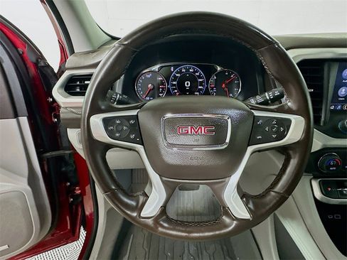 Used 2023 GMC Acadia SLT w/ Technology Package image 18