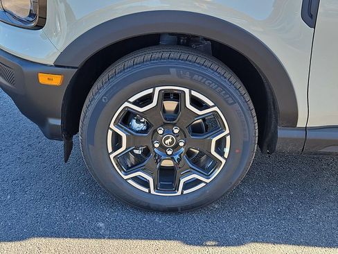 New 2025 Ford Bronco Sport Outer Banks image 17