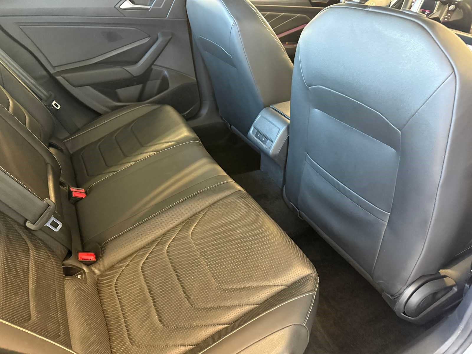 Used 2024 Volkswagen Jetta SEL FWD image 24
