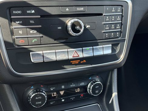 Used 2018 Mercedes-Benz GLA 250 image 14