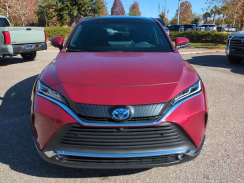 Used 2024 Toyota Venza Limited image 9