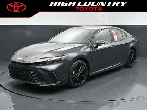 New 2026 Toyota Camry SE image 1