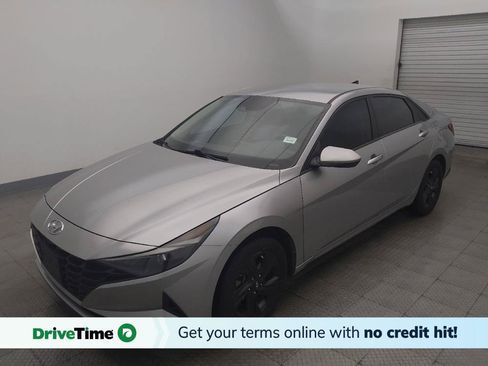 Used 2022 Hyundai Elantra SEL w/ Convenience Package FWD image 1