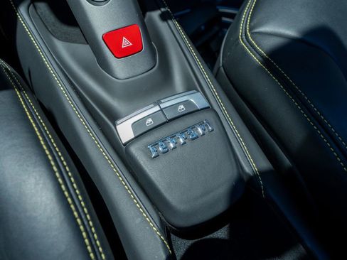 Used 2019 Ferrari 488 GTB RWD image 50